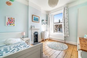 Photo 32- click for photo gallery